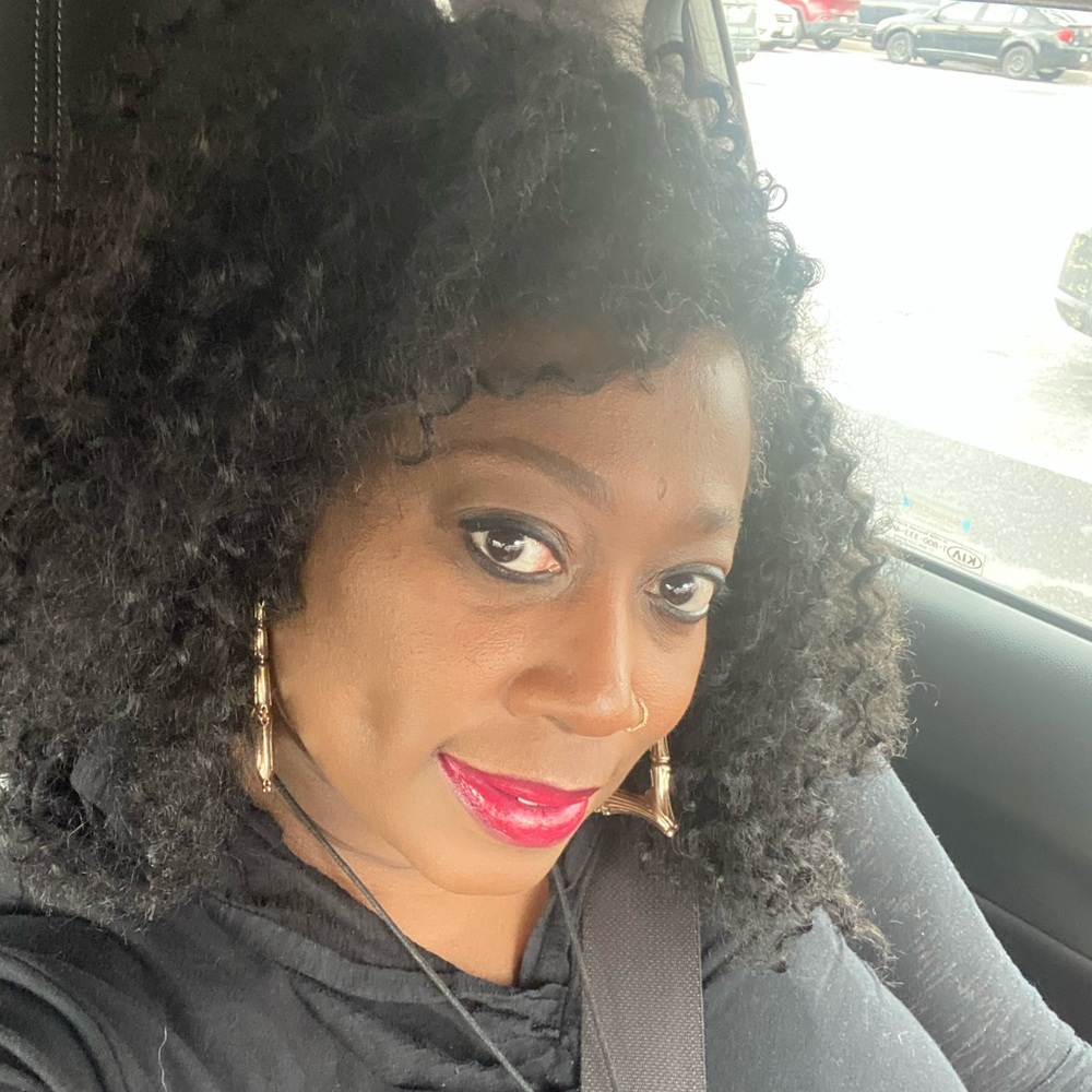 Meet your Posher Ambassador, Mcsheilda (Mac)